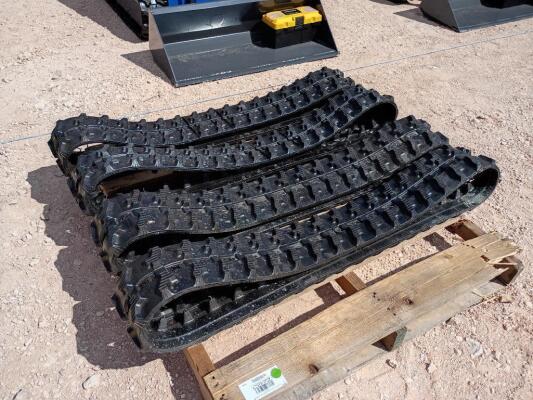 (2 Sets) 7" Mini Skid Steer Rubber Tracks