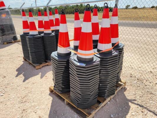 (125) Safety Traffic Cones