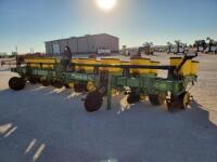 8 Row John Deere 7300 Vacuum Planter