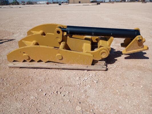 25'' Hydraulic Thumb Attachment