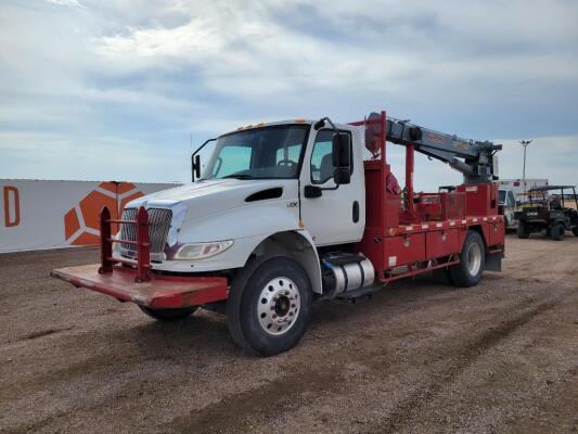 2019 International MV607 Roustabout Truck