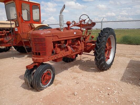 Farmall (H) Tractor (Does Not Run)