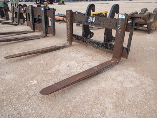 Quick Coupler Fork Attachment w/53'' Forks