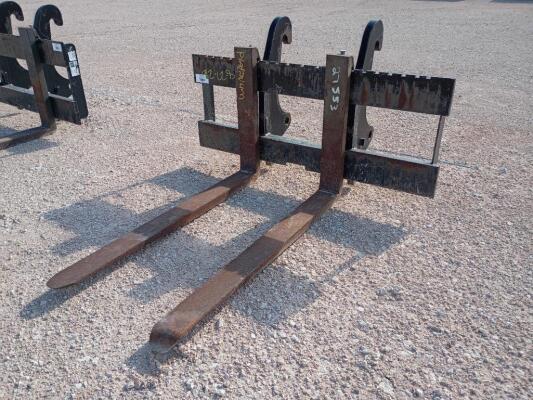 Cat 6W-8832 Quick Coupler Fork Attachment w/54'' Forks