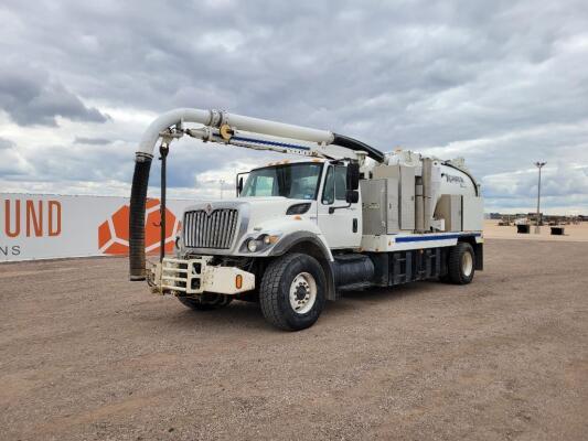 2009 International 7400 Hydro Vac Truck