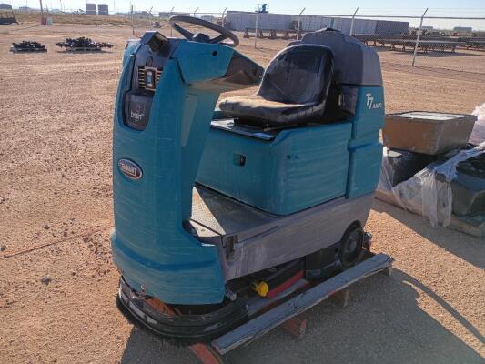Tennant T7AMR Floor Sweeper ( No Key )