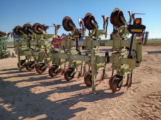 2014 Orthman 8315 12 Row Min-Till Cultivator