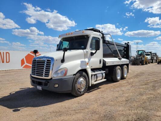 2011 Freightliner Cascadia Dump Truck