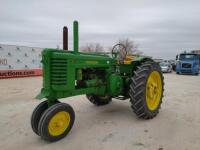 John Deere G Tractor