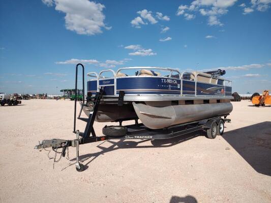 2013 Sun-Tracker Fishing Barge 20 DLX Pontoon HIN# 362D313 w/Trailer VIN# 001263
