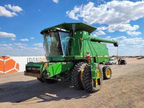 1991 John Deere 9600 Combine