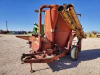 New Holland 357 Feed Mixer/Shedder