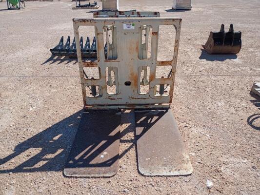 Brudi Push/Pull Forklift Attachment w/51'' Forks