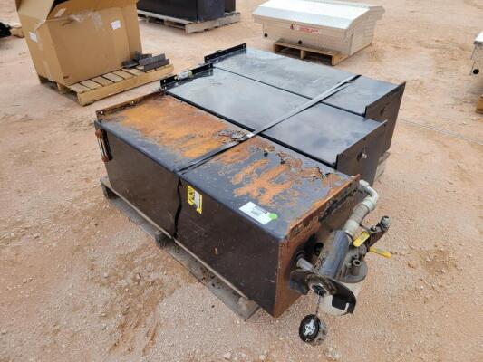 (3) Hydraulic Tanks
