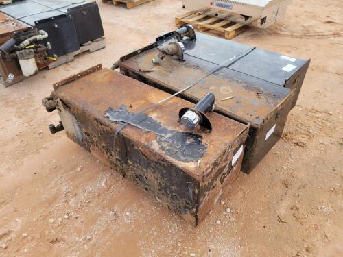 (3) Hydraulic Tanks