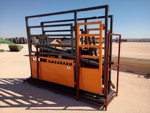 Landhonor LHR-CSC10 10ft Cattle Squeeze Chute