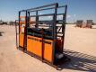 Landhonor LHR-CSC10 10ft Cattle Squeeze Chute - 4