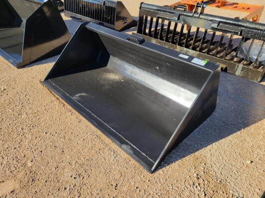 KC 66" Skid Steer Bucket w/Blade