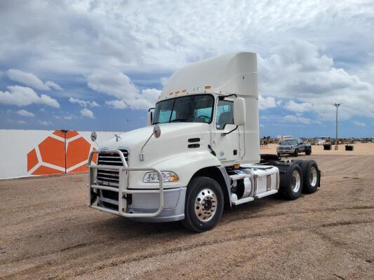 2017 Mack CXU613 Truck Tractor