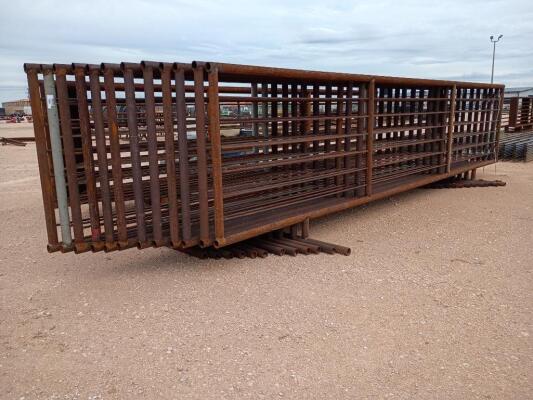 (12) 24Ft Free Standing Fence Panels