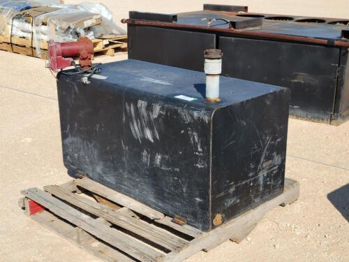 Dee-Zee Fuel Transfer Tank w/12V Transfer Pump