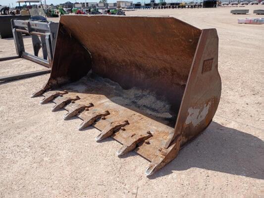 Cat 930G Loader Bucket, 8ft 4'' Wide