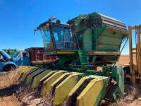 1994 JOHN DEERE 7445 8 ROW 40” DSL. COTTON STRIPPER, CAB, A/C, HTR., CLEANER, PACKER (3800 HRS.) - SN 16172  