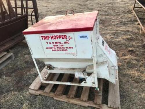 Feed Hopper, Electric 12 Volt Motor