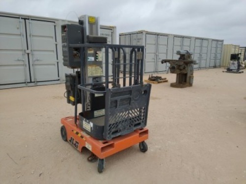 JLG 12SP Vertical Lift