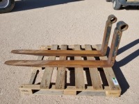 (1) Set Telehandler Forks 5ft Long 4'' Wide