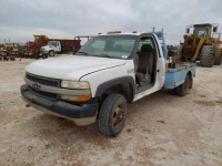 2001 Chevolet Flat Bed Pickup truck ( Does not Run, Parts Only)