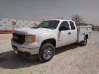 2013 GMC 2500HD Pickup with Service Bed