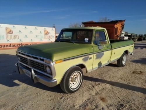 1975 Ford Ranger XLT F150 Pickup Truck