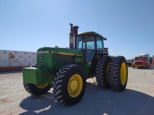 1989 John Deere 4955 MFWD Tractor