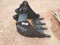 Unused Mini Excavator Bucket CAT 28'' fits 304CR/305CR