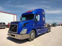 2011 Volvo 780 Semi Truck