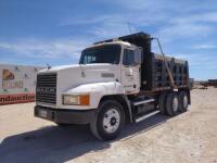 2000 Mack CH613 Dump Truck