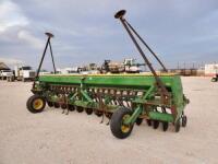 20Ft John Deere 520 Seed Drill