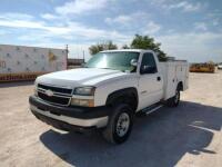 2006 Chevy 2500HD Pickup with Service Bed