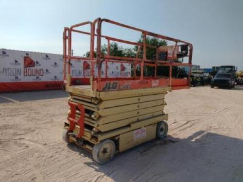 2000 JLG 3246E2 Scissor Lift