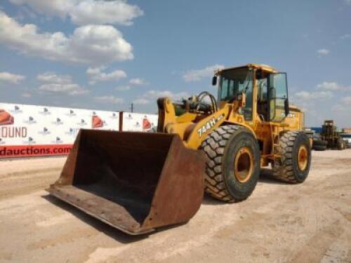 2002 John Deere 744H MH Wheel Loader