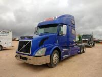 2011 Volvo 780 Semi Truck