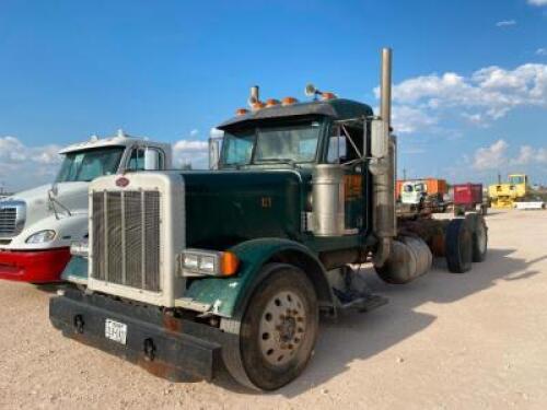 2001 Peterbilt Truck Tractor