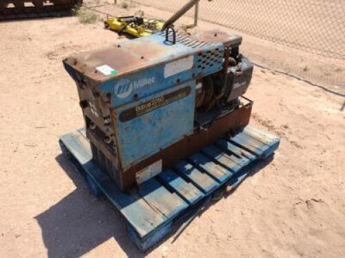 Miller Bobcat 225G Welder