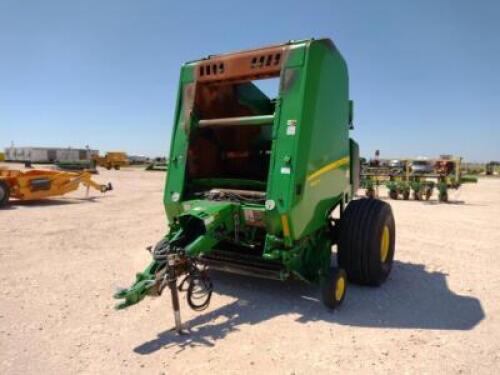 John Deere 460M Round Baler