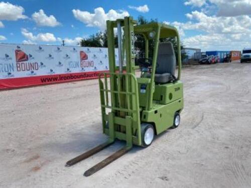 Clark C500 Forklift