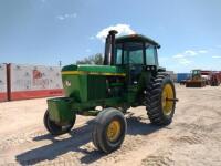 John Deere 4440