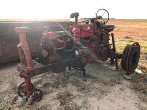 FARMALL 400 GAS TRACTORS, N.F.