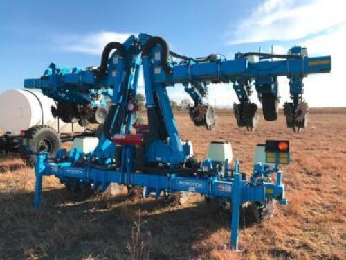  2013 MONOSEM 12 ROW 30” STACK FOLD GULLWING 3 PT. PLANTER