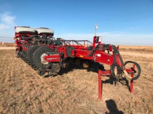 CASE IH 1250 24 ROW 30&rdquo; D.T. HYD. FOLD PLANTER